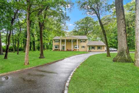 5 Linda Court, Oyster Bay, NY 11771
