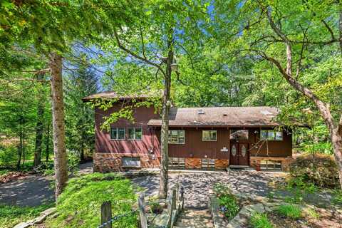 152 Fawn Hill Road, Tuxedo Park, NY 10987