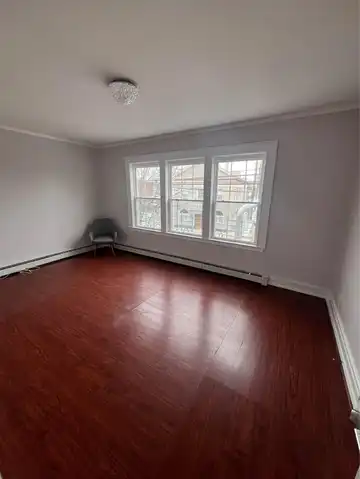 415 Rockaway Ave, Valley Stream, NY 11581