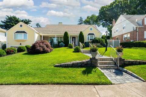 168 Dunwoodie Street, Yonkers, NY 10704