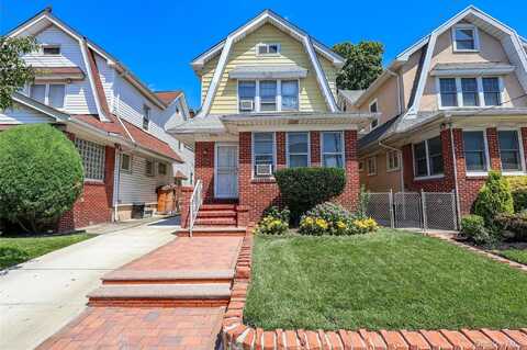 151-07 85th Avenue, Briarwood, NY 11432