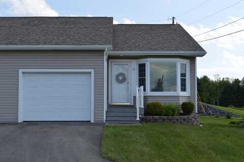 303 19th Avenue, Madawaska, ME 04756