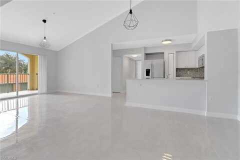 1210 Wildwood Lakes, NAPLES, FL 34104