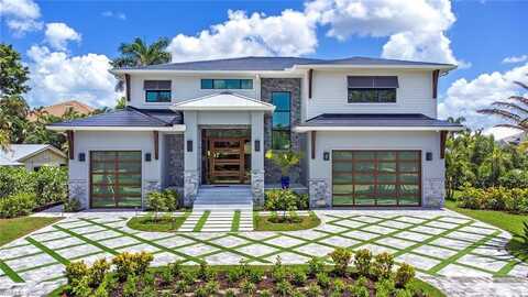 655 Parkview, NAPLES, FL 34103