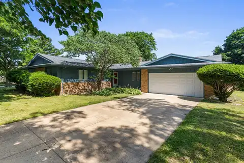 1204 Harrington Drive, Champaign, IL 61821