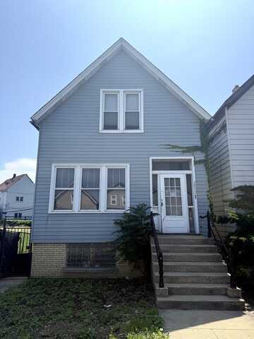 2832 N Elston Avenue, Chicago, IL 60618