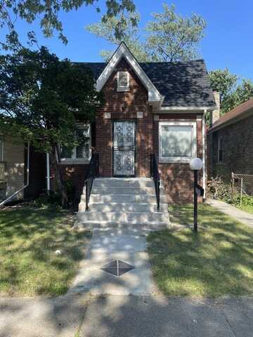 10015 S Princeton Avenue, Chicago, IL 60628