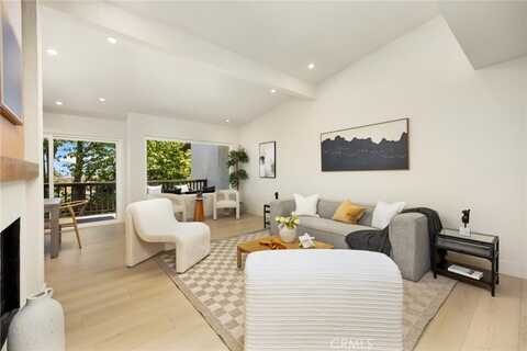 45 Oaktree Lane, Rolling Hills Estates, CA 90274