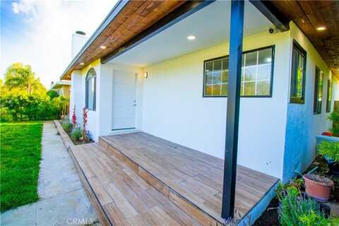 6927 Lindley Avenue, Reseda, CA 91335
