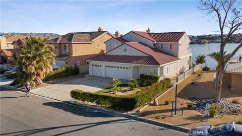 18075 Lakeview Drive, Victorville, CA 92395