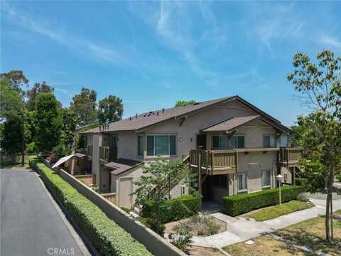 81 Rockwood, Irvine, CA 92614