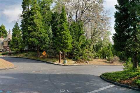 399 Cedar Ridge Drive, Lake Arrowhead, CA 92352