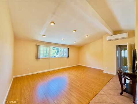 18556 Community Street, Northridge, CA 91324