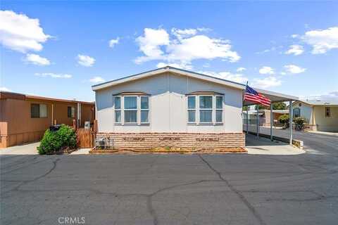 675 W Oakland Avenue, Hemet, CA 92543
