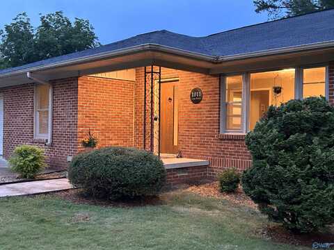 1011 Cole Drive SE, Huntsville, AL 35802