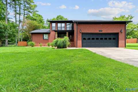 129 Jacque Jim Drive NE, Huntsville, AL 35810