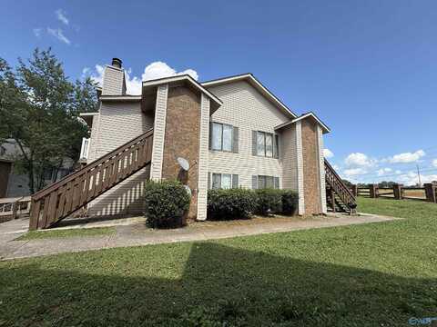 2222 SW Wind Trace Circle, Huntsville, AL 35805