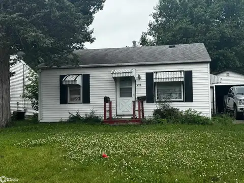 206 N 13Th Avenue, Marshalltown, IA 50158
