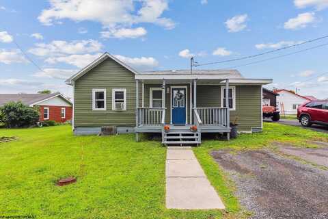 642 Blackwater Avenue, Davis, WV 26260