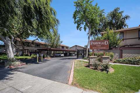1563 Parkwood Pl, Concord, CA 94521