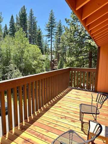 1439 Ski Run Blvd, South Lake Tahoe, CA 96150