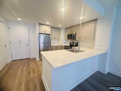 270 10th Street R-0311, Jersey City, NJ 07302