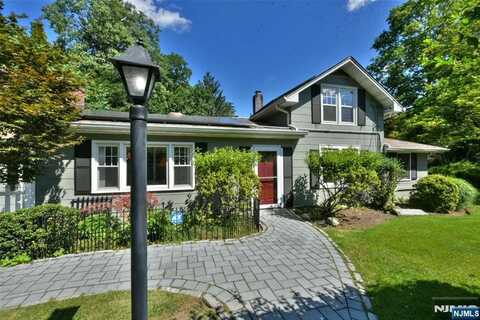 161 Crescent Avenue, Ramsey, NJ 07446