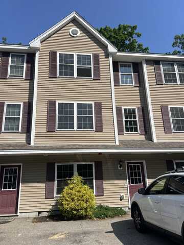 14 Centenial Drive, Dover, NH 03820