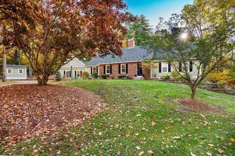 3 Chickadee Court, Bedford, NH 03110