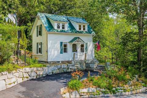 1043 Main Street, Sunapee, NH 03751