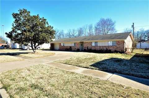 236 W 7th Avenue, Bristow, OK 74010