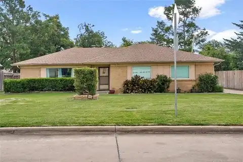 4533 S Hudson Place, Tulsa, OK 74135