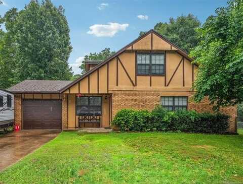 1105 S Maple Avenue, Tahlequah, OK 74464