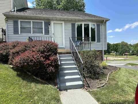 6156 Schoolfield Avenue, Radford, VA 24141