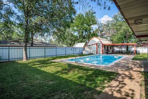 1102 Cactus Street, Mineral Wells, TX 76067