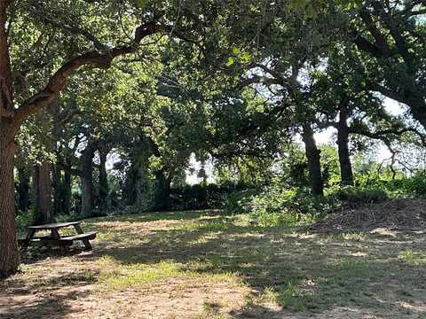 211 County Road 321, Comanche, TX 76442