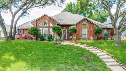 646 Rickey Canyon Avenue, DeSoto, TX 75115