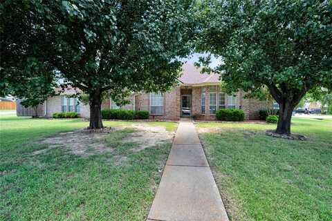529 Oak Crest Street, Lake Dallas, TX 75065
