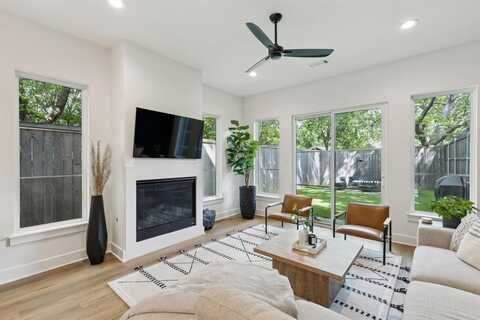 5627 Santa Fe Avenue, Dallas, TX 75214