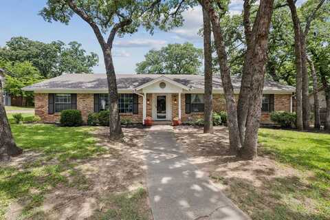 204 Shelmar Drive, Euless, TX 76039