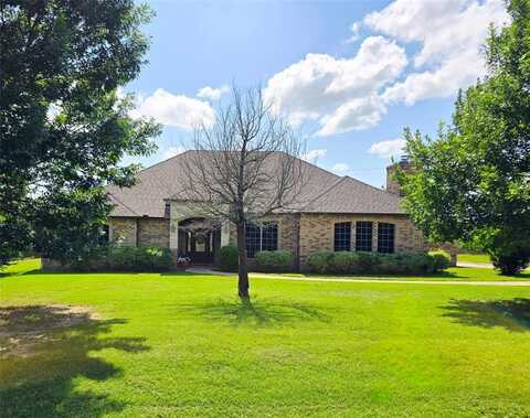 1921 Willow Bend Drive, Oak Leaf, TX 75154