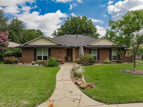 325 Los Santos Drive, Garland, TX 75043