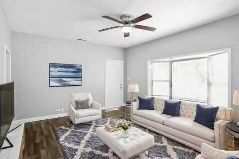 321 Levant Avenue, Dallas, TX 75217
