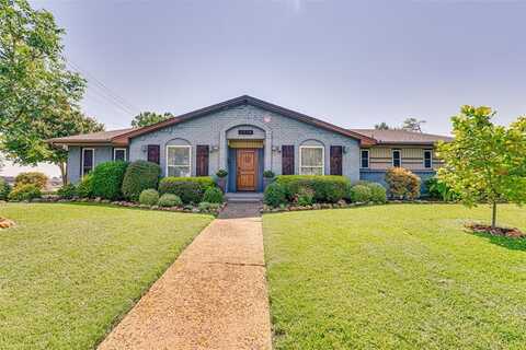 2514 Canterbury Drive, Carrollton, TX 75006