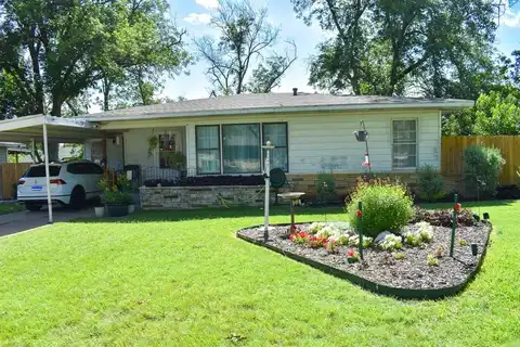 1921 S China Street, Brady, TX 76825