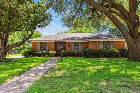 2810 Glenwood Lane, Denton, TX 76209