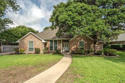 334 Pebblebrook Drive, Grapevine, TX 76051