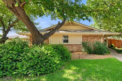 6832 Heatherknoll Drive, Dallas, TX 75248