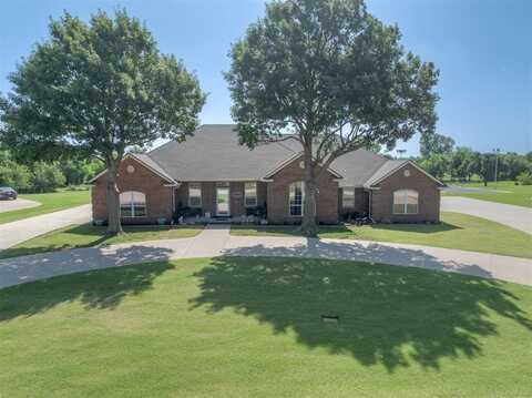 3104 Bradford Drive, Moore, OK 73160