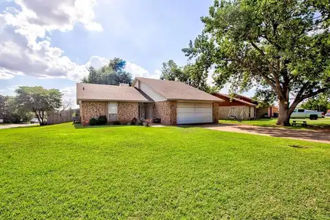 1164 Hillside Drive, Enid, OK 73701